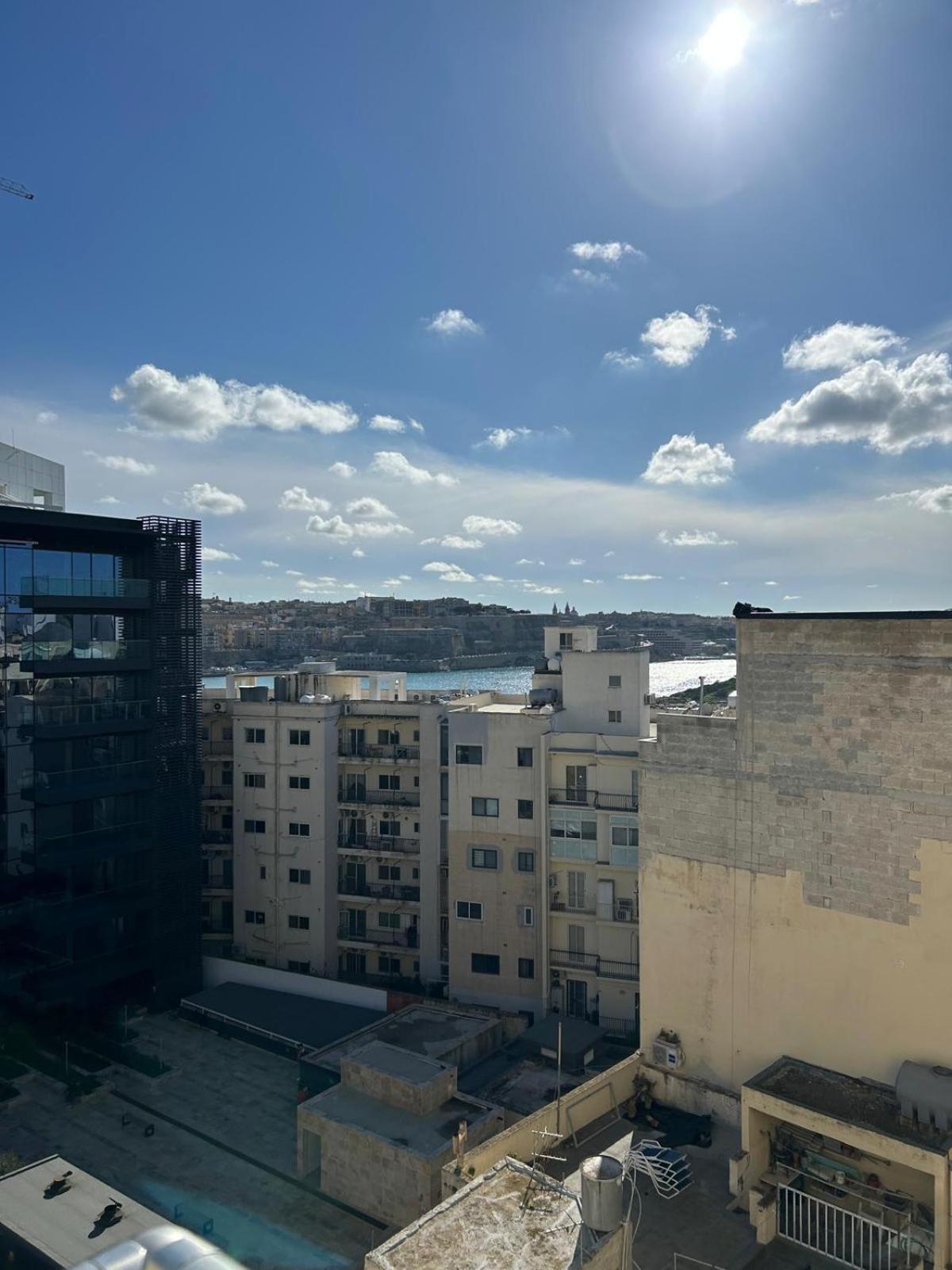 Exceptional 3-Bedroom Apartment, Sliema - Tigne Point! المظهر الخارجي الصورة
